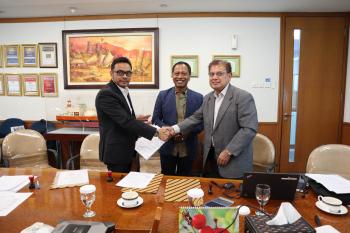 Penandatanganan Collective Bergaining Agreement ( CBA ) Antara KPI dengan Uni Line PTE LTD